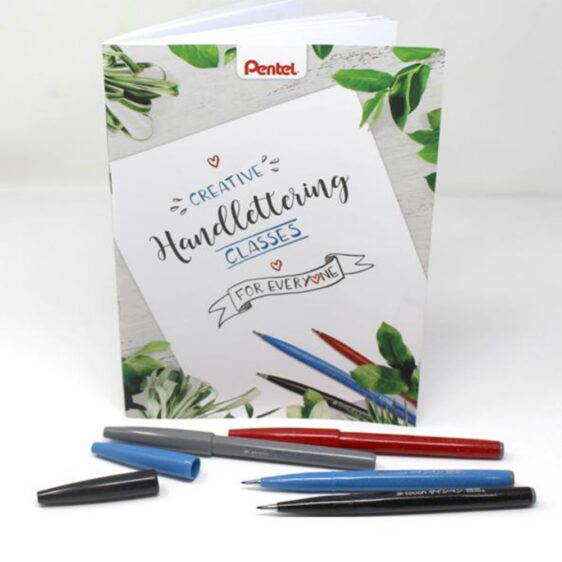 Brushpen For Handlettering - (Pentel Arts)
