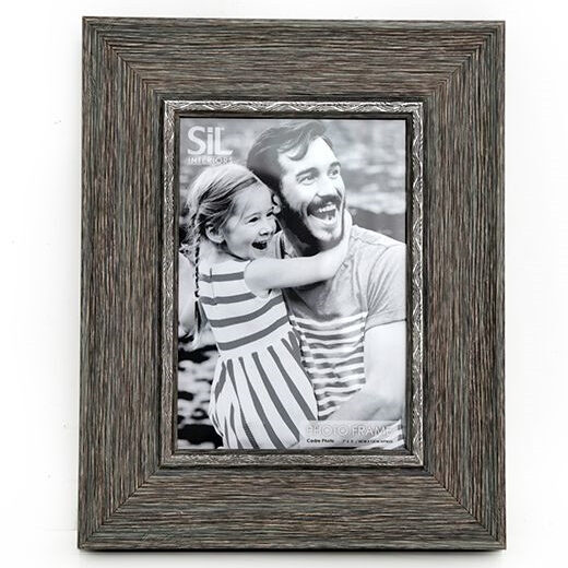 Photo Frame - Wooden Frame 13cm x 18cm - (SIL Interiors)